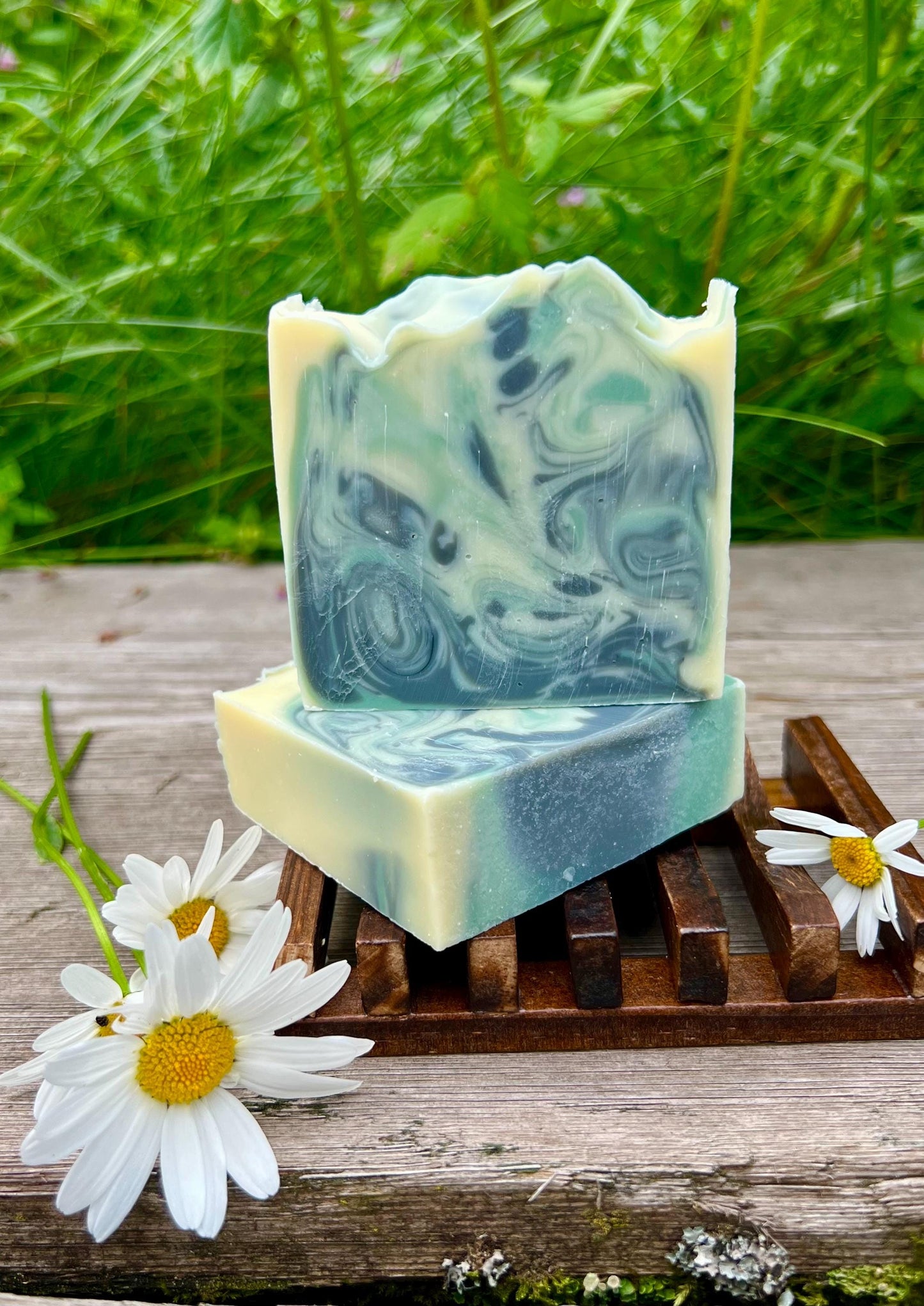 Kananaskis Wildmint | Eucalyptus & Mint Scented Soap - Hemp Seed Oil, Shea & Cocoa Butter